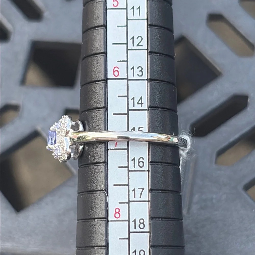Natural Tanzanite and White Zircon Sterling Silver Ring Size 7 Clover Flower - Picture 7 of 13